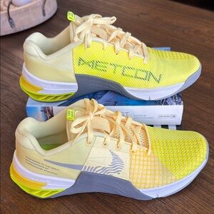 Nike Women’s Metcon 8 Crossfit Cross training Tennis Shoes